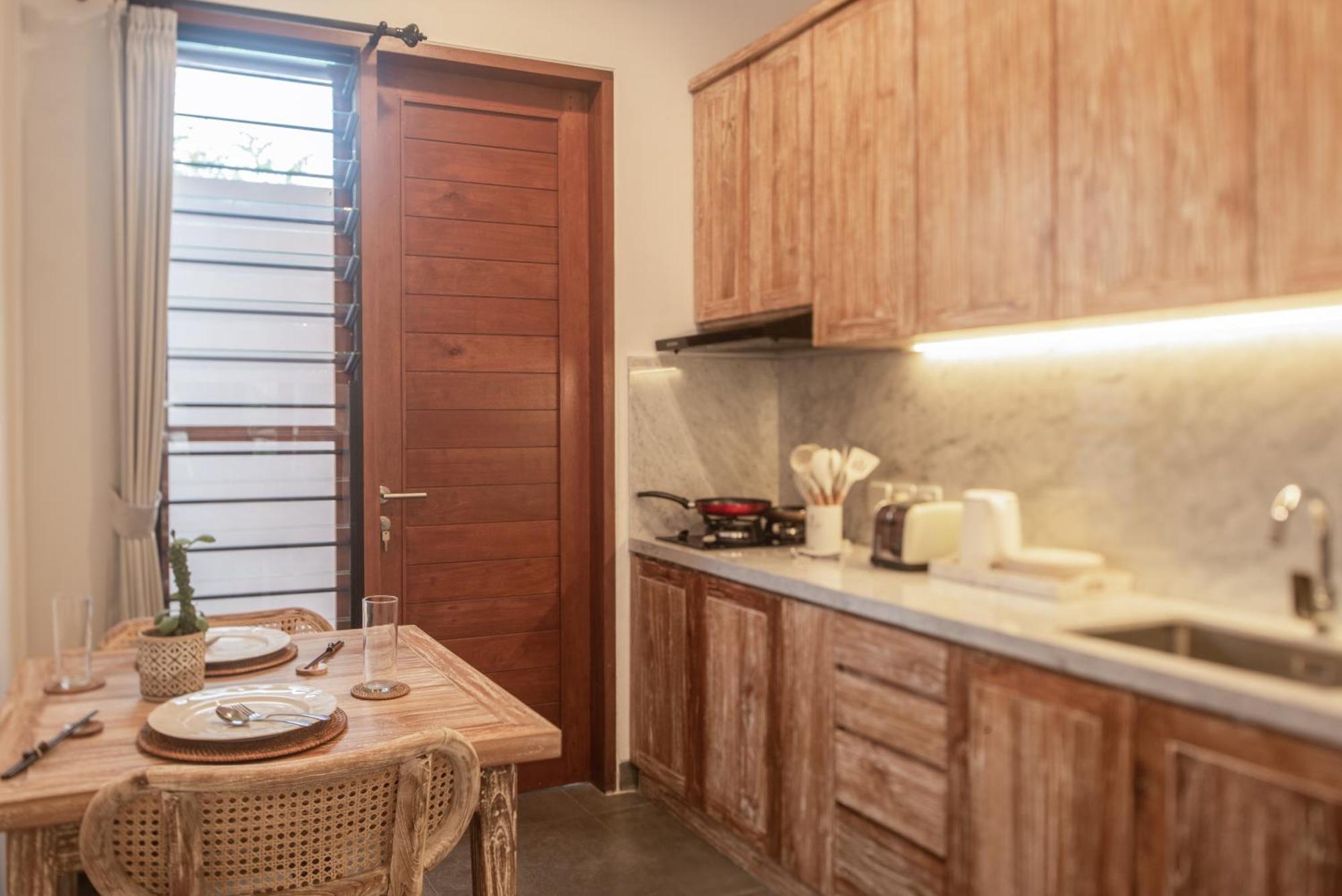 Hotel The Cozy Haven Sanur Esterno foto