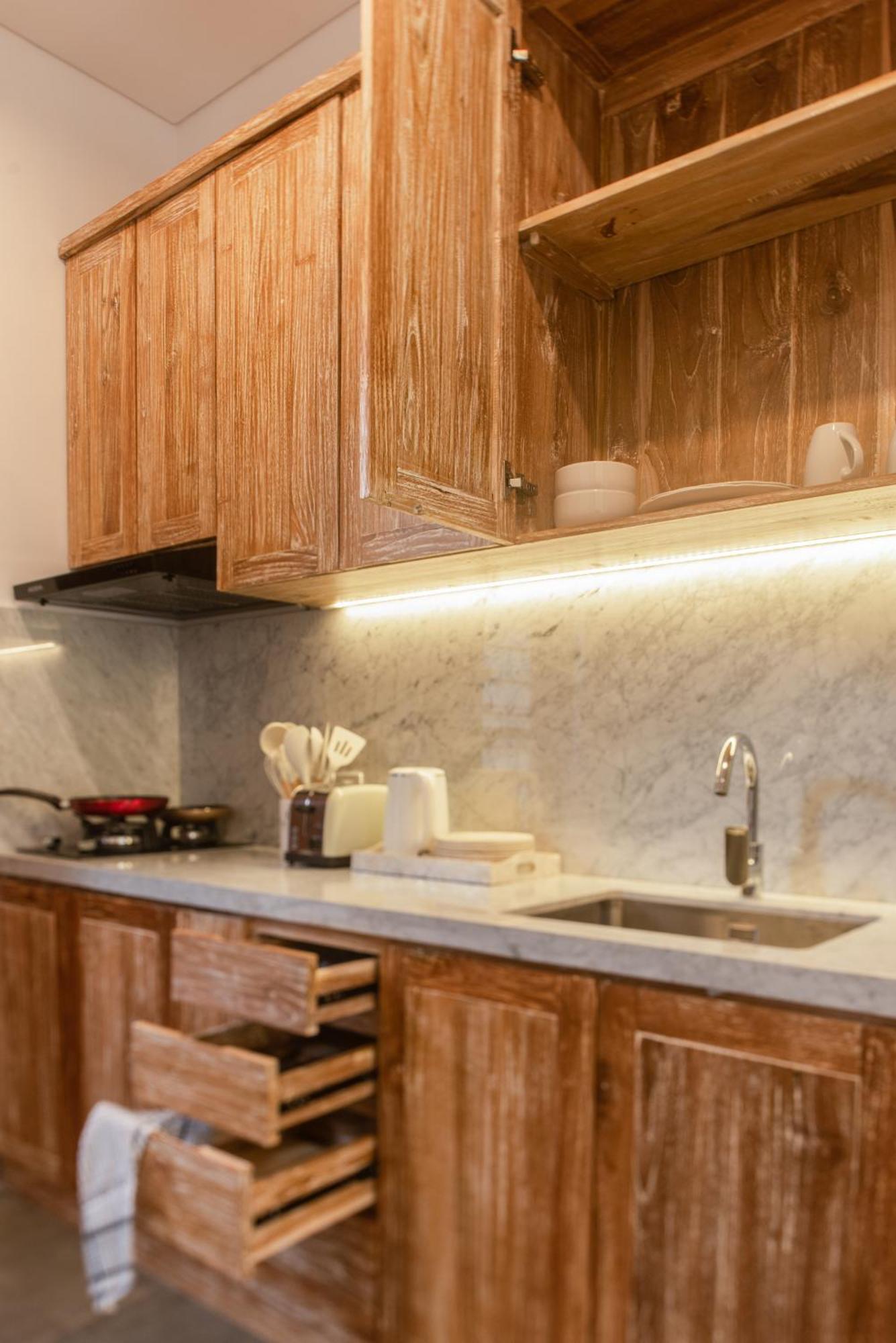 Hotel The Cozy Haven Sanur Esterno foto