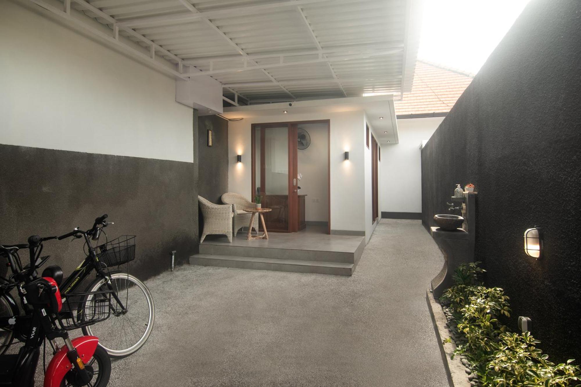 Hotel The Cozy Haven Sanur Esterno foto